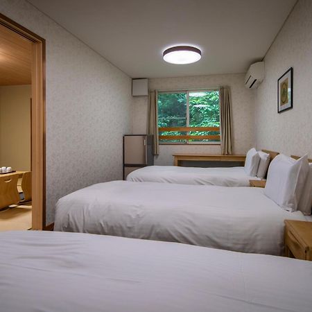 פוג'יושידה Fujiyama Inn Conifer מראה חיצוני תמונה